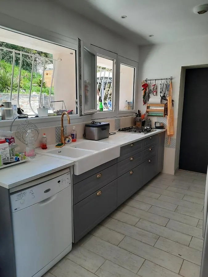 Bora Bora Maison Les Palmiers. Venelles 0*,  Frankrijk